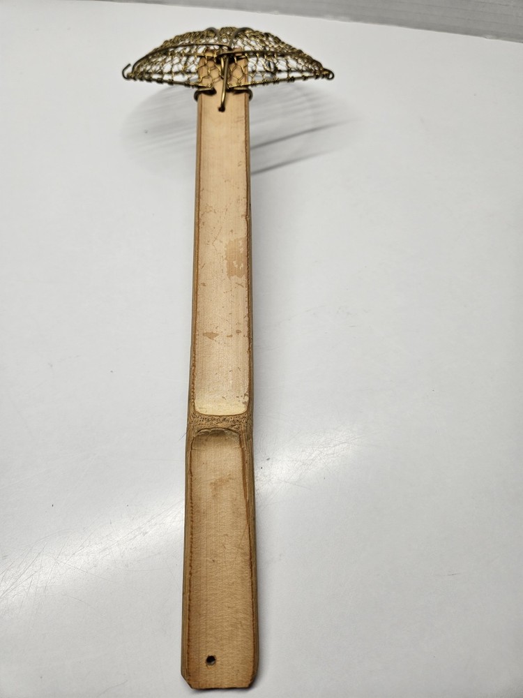 Sunrise 5" Round Brass Spider Strainer With A Bamboo Handle