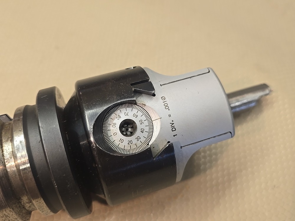 Criterion Boring Head TABH-300D On BT40 Tool Older