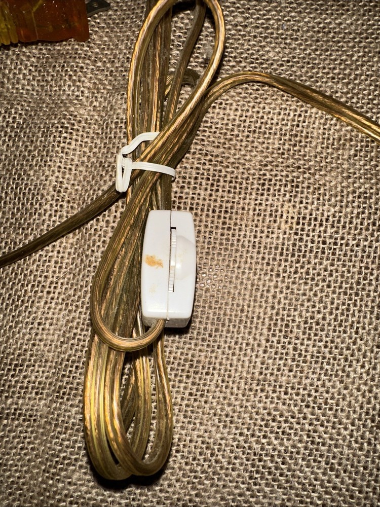 Vintage Brass Seashell Clam Shell Accent Nightlight Figure Works