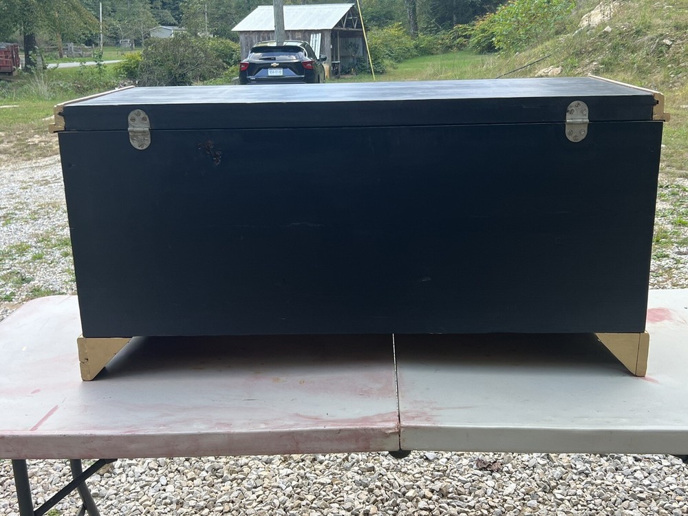 Franklin Shockey Cedar chest