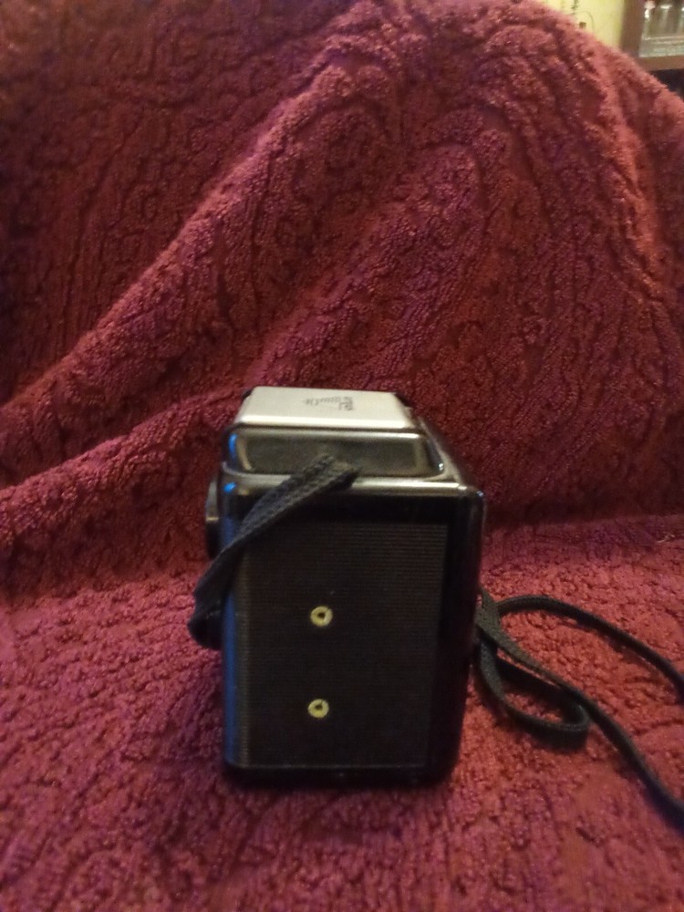 Vintage Argus Argoflex 75 Camera with Strap UNTESTED
