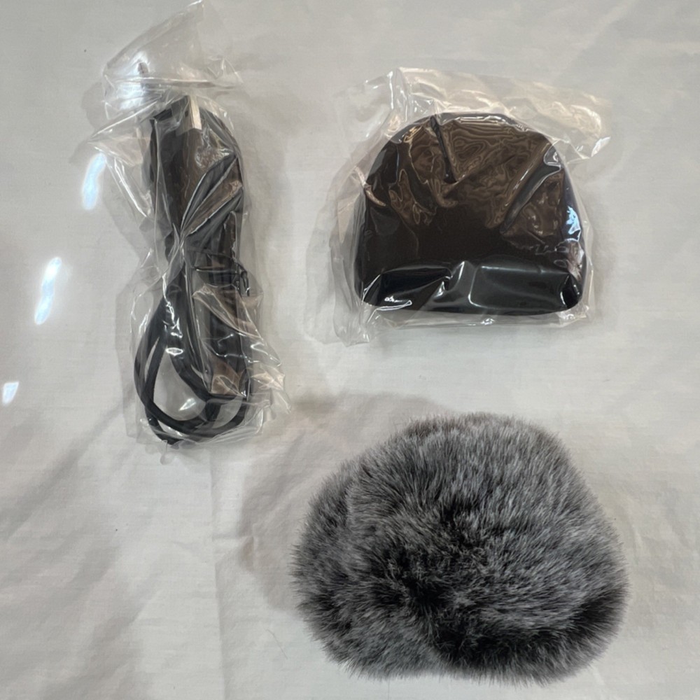 NEW Blue Yeti Microphone, includes 2 wind muffs, cable - Silver