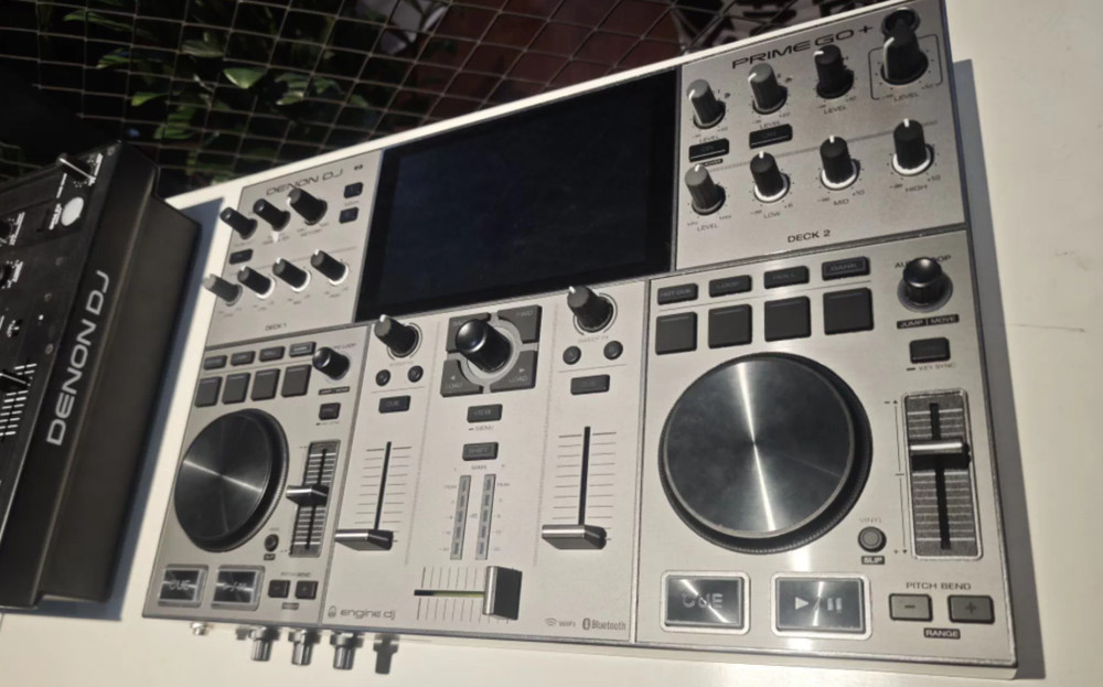 1pcs Denon Prime Go+ DJ Console