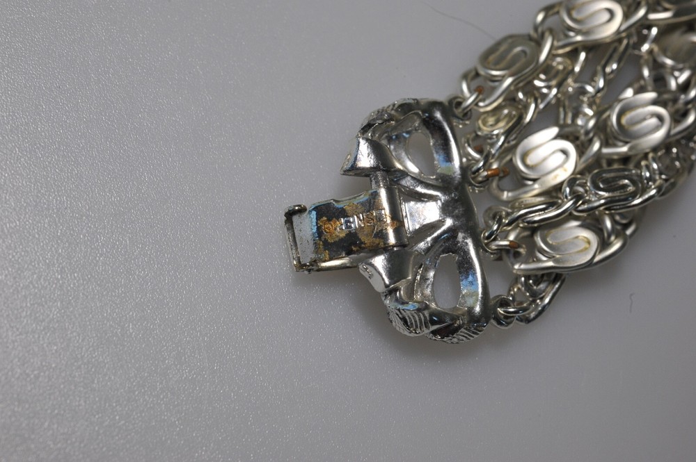 VTG signed Bracelet Lisner layered stack bow clasp satin shiny silver tone