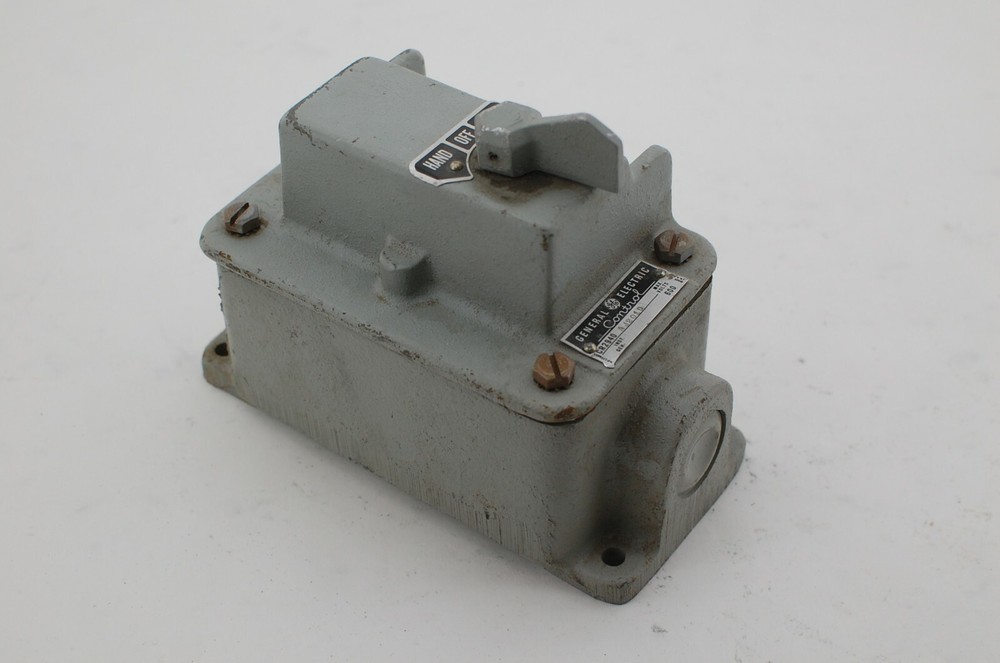 GE CR2940AJ201D Switch