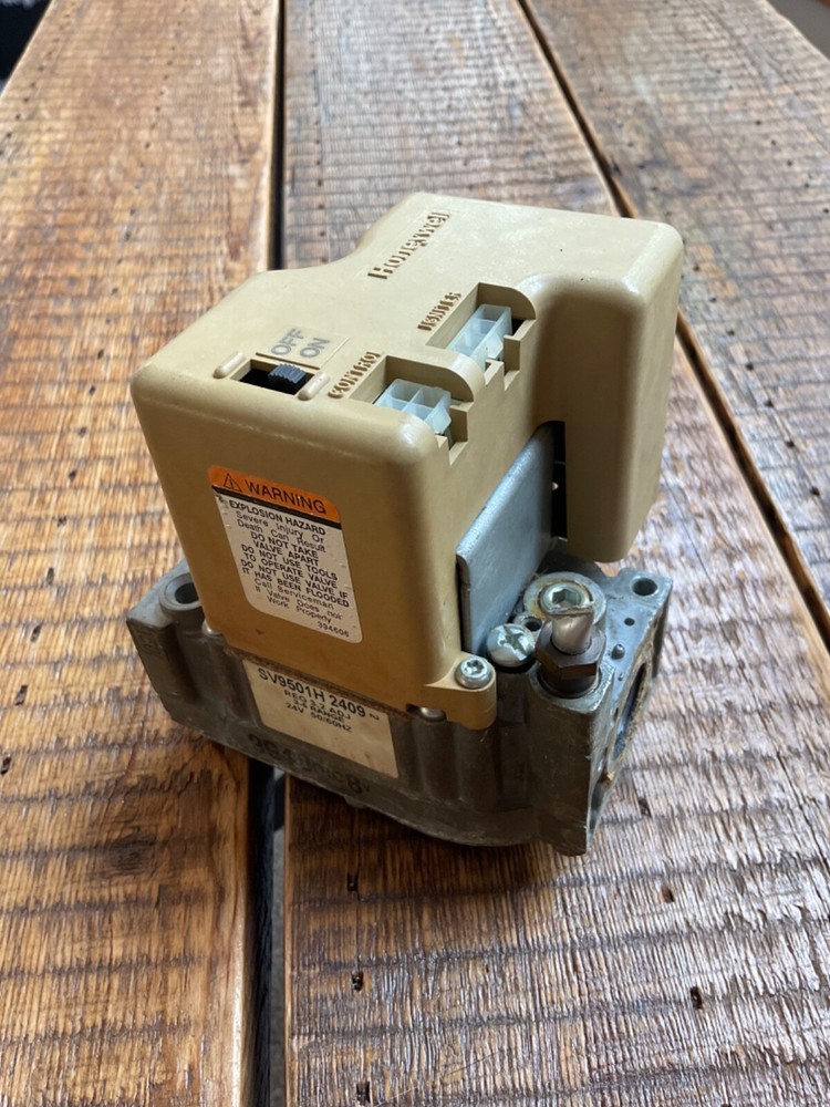 Furnace Smart Gas Valve SV9501H 2409 Honeywell