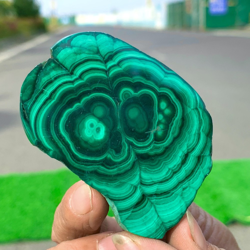 93G Natural glossy Malachite transparent cluster rough mineral sample