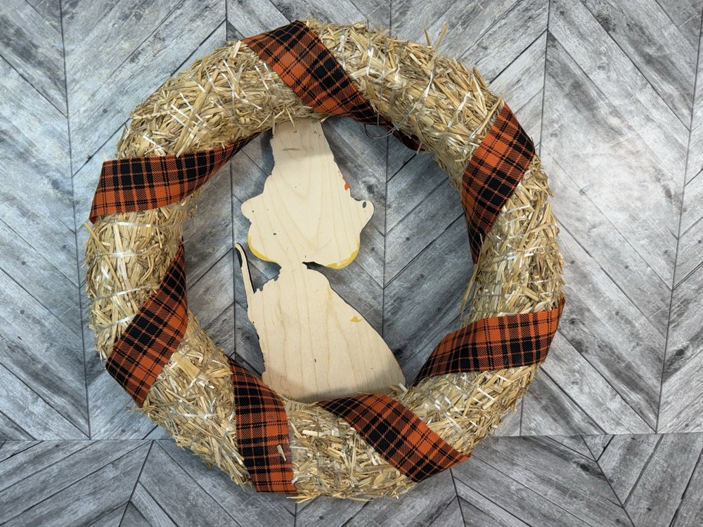 Halloween Straw Wreath With Witch 13”
