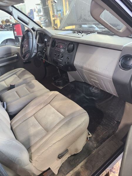 F350SD 2008 Accessory Holders 591716