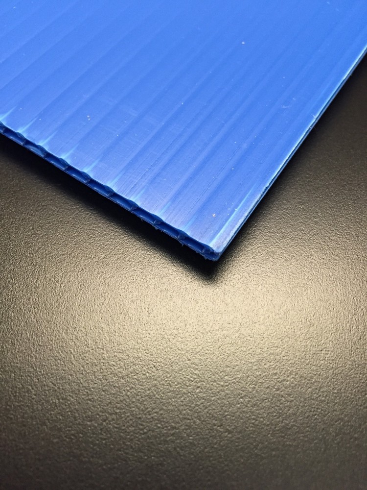 Coroplast 4mm 36" x 24" (4 Pack) Blue Corrugated Plastic Sheets Horizontal