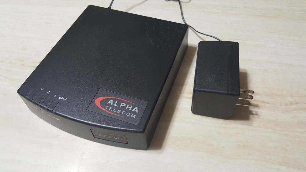 Alpha Telecom Triple NT1 UT-3620B