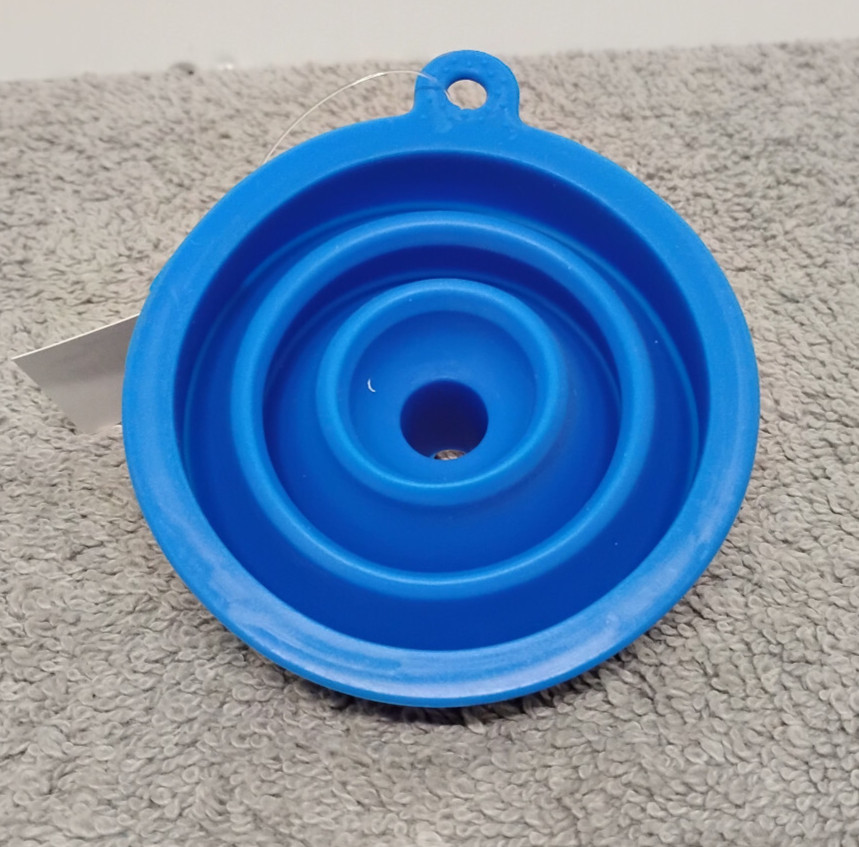 5 NEW Blue Silicone Extendable & Collapsible Funnels. ( 03 )