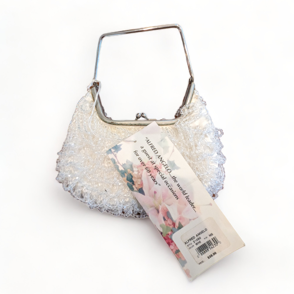 NWT ALFRED ANGELO WHITE BEADED SEQUIN EVENING BAG BRIDE SILVERTONE HANDLE LATCH