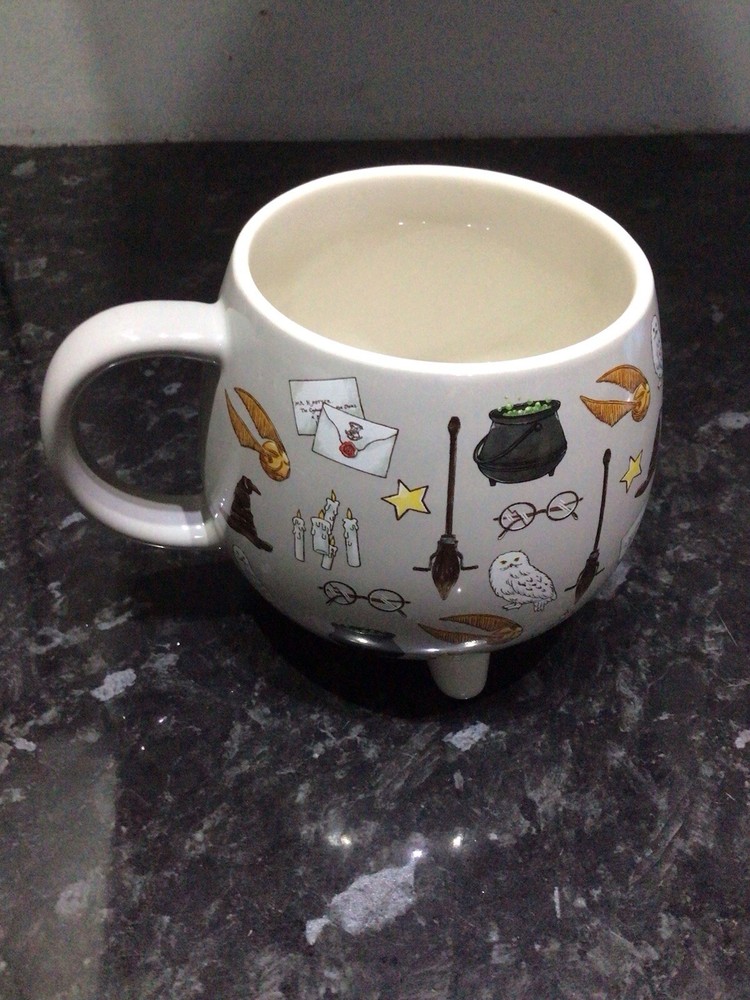 Harry Potter Mug Wizarding World Mug (K)