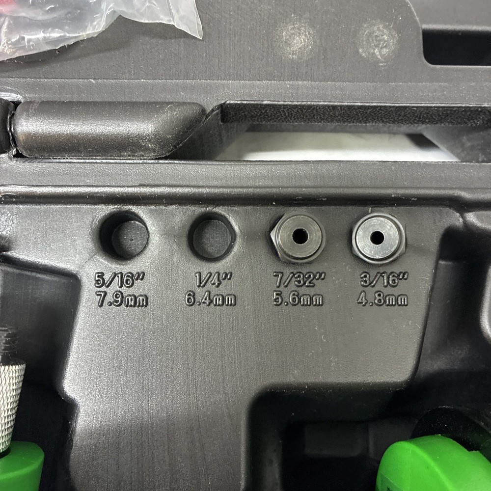 SPEEDAIRE 3CRH6B AIR RIVETER *** See Description **