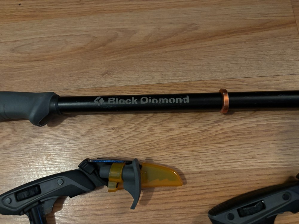 Black Diamond Whippet Pole with 2x Alpine Whippet Attachment