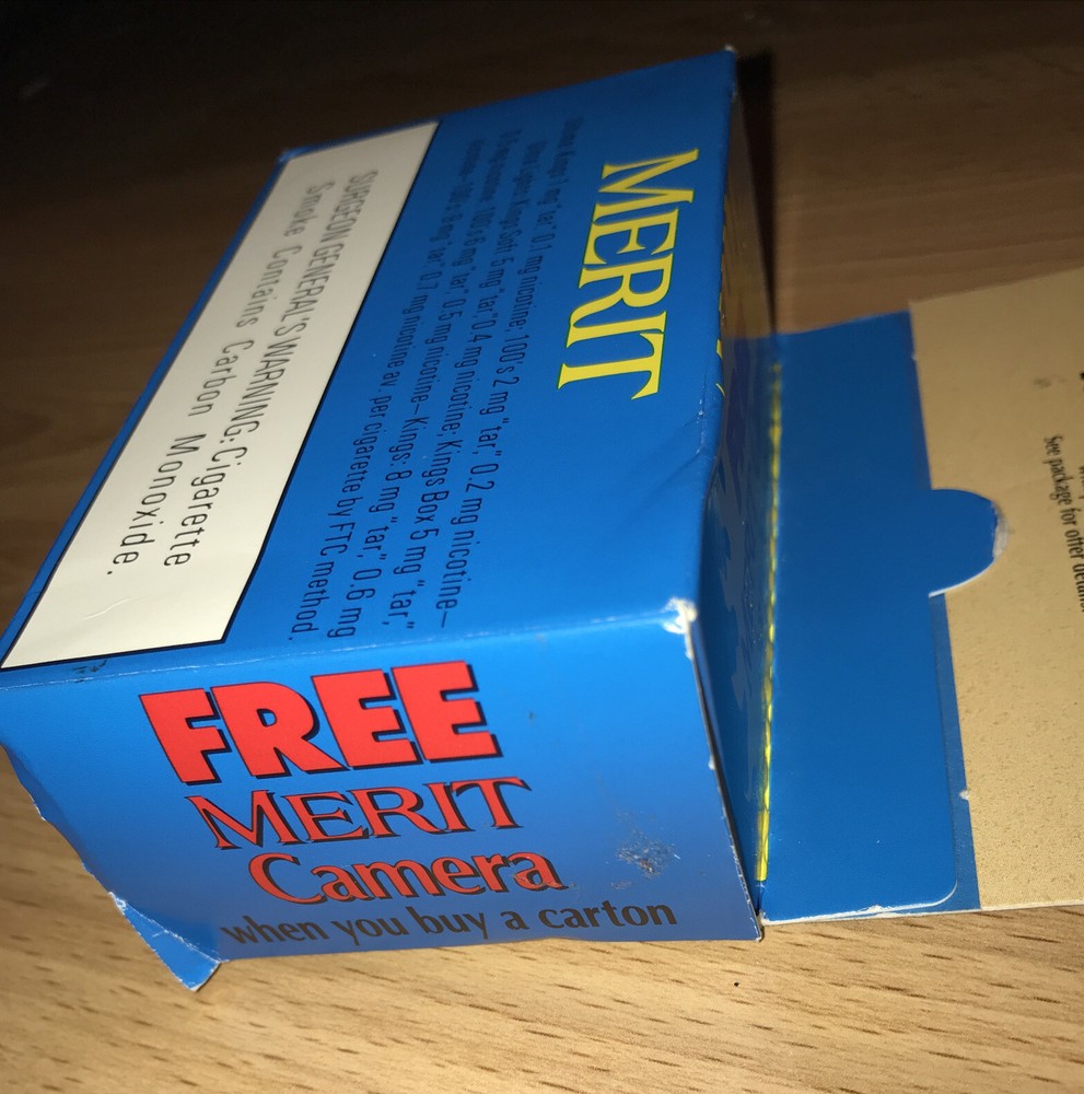VINTAGE MERIT CIGARETTES DISPOSABLE CAMERA NIP