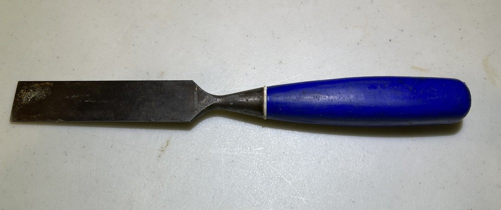 Marples 1 inch x 10 1/2 inch socket bevel chisel
