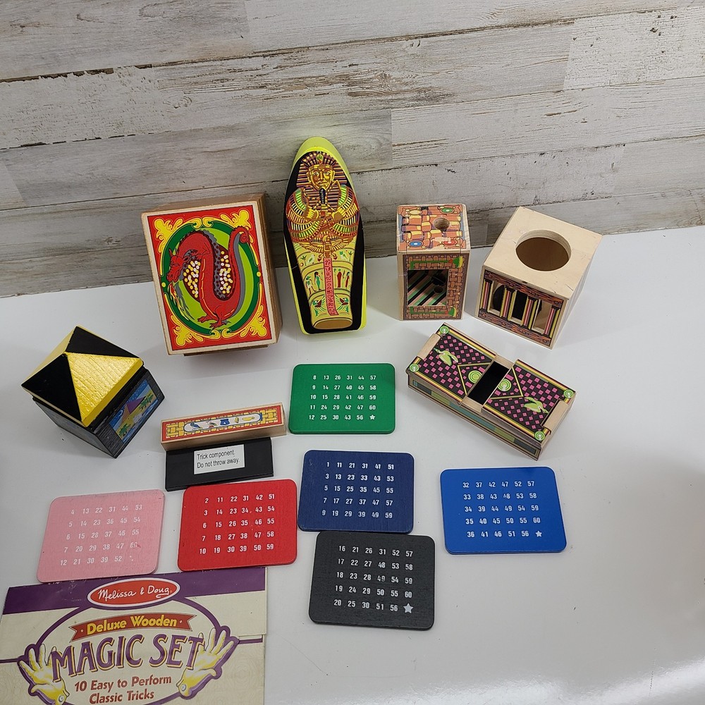 Melissa & Doug Deluxe Solid-Wood Magic Magician Set Box READ