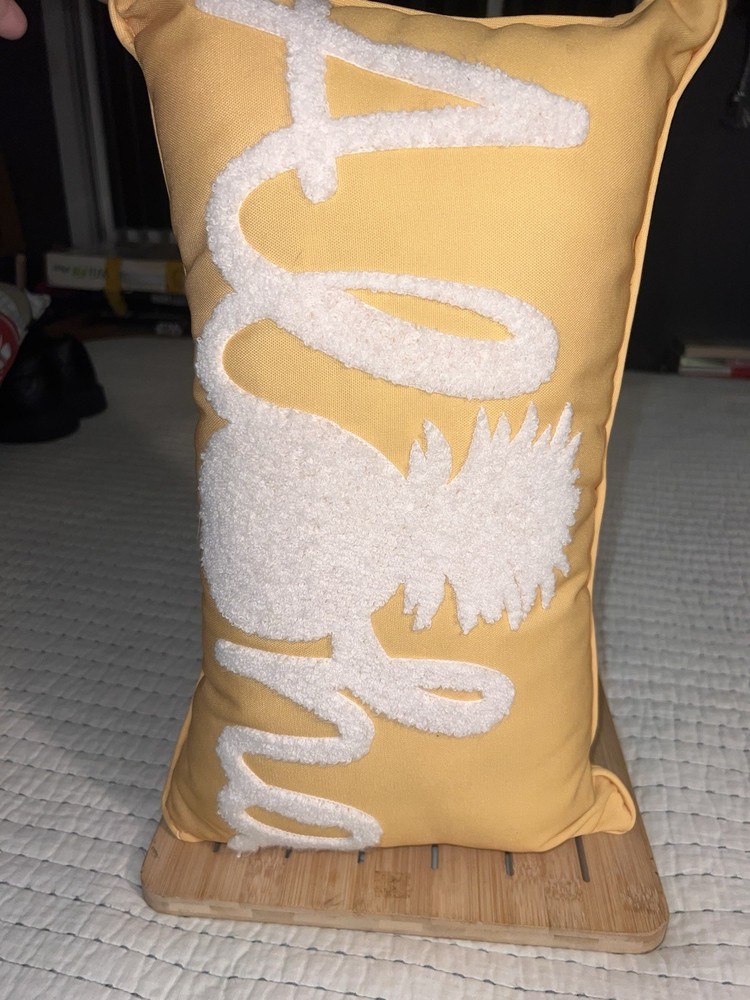 ALOHA GOLDEN PILLOW