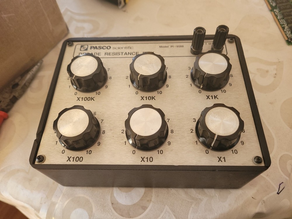 Vintage Pasco Scirntific PI-9588 Decade Resistance Box