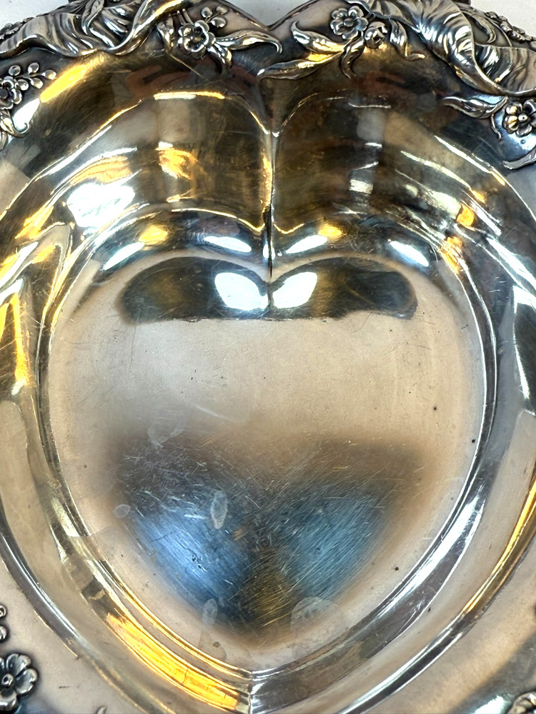 Reed & Barton 230 Heart Shaped Silverplate Snack Nut Dish Tray