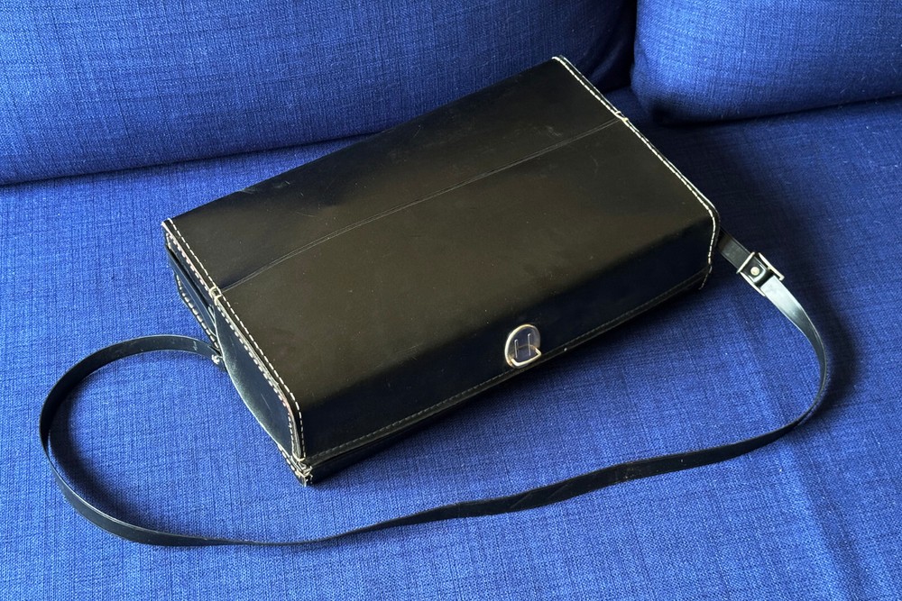 Polaroid Automatic 103 Land Camera – with Vintage bag, flash, papers – untested