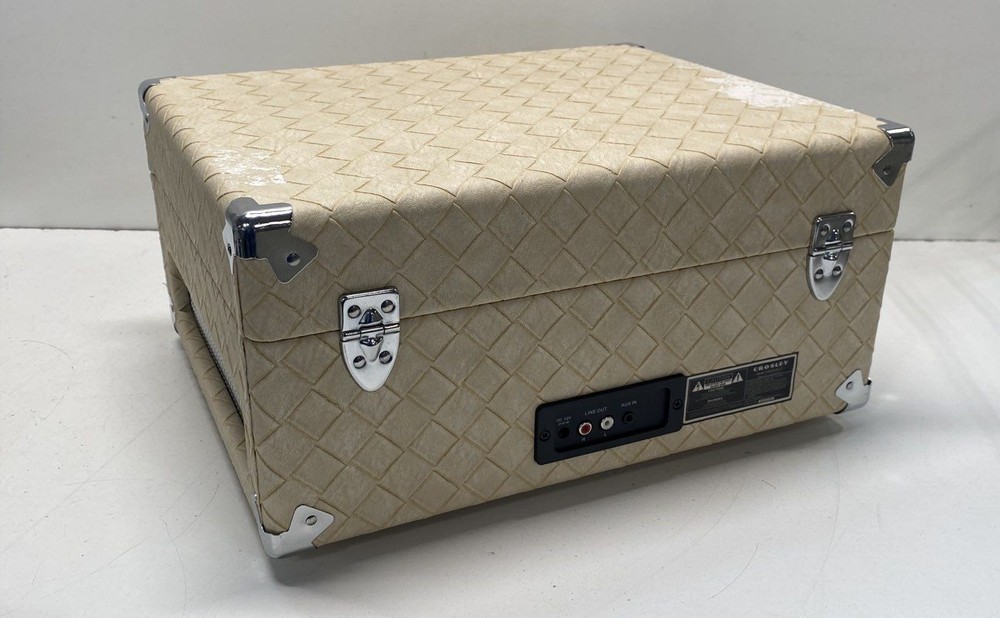 Crosley CR6232B-LT Turntable