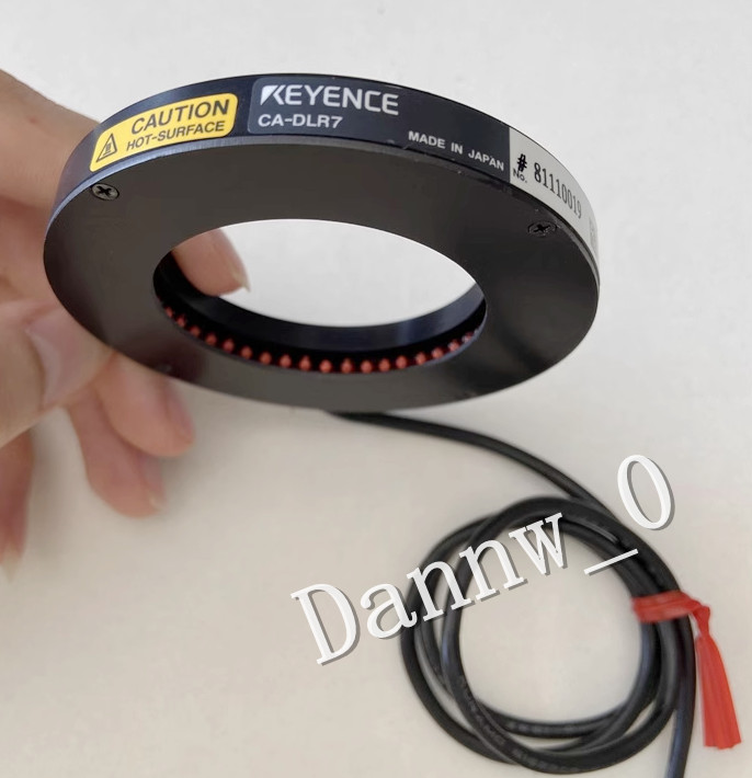NEW IN BOX KEYENCE CA-DLR7 Light Source