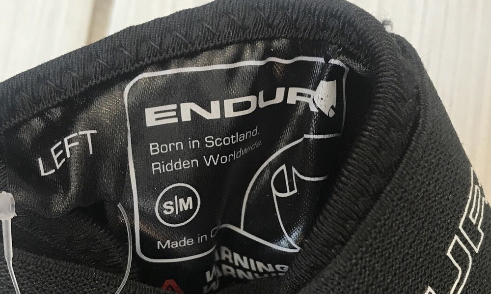 Endura Single Track Elbow Protector: Black: S/M