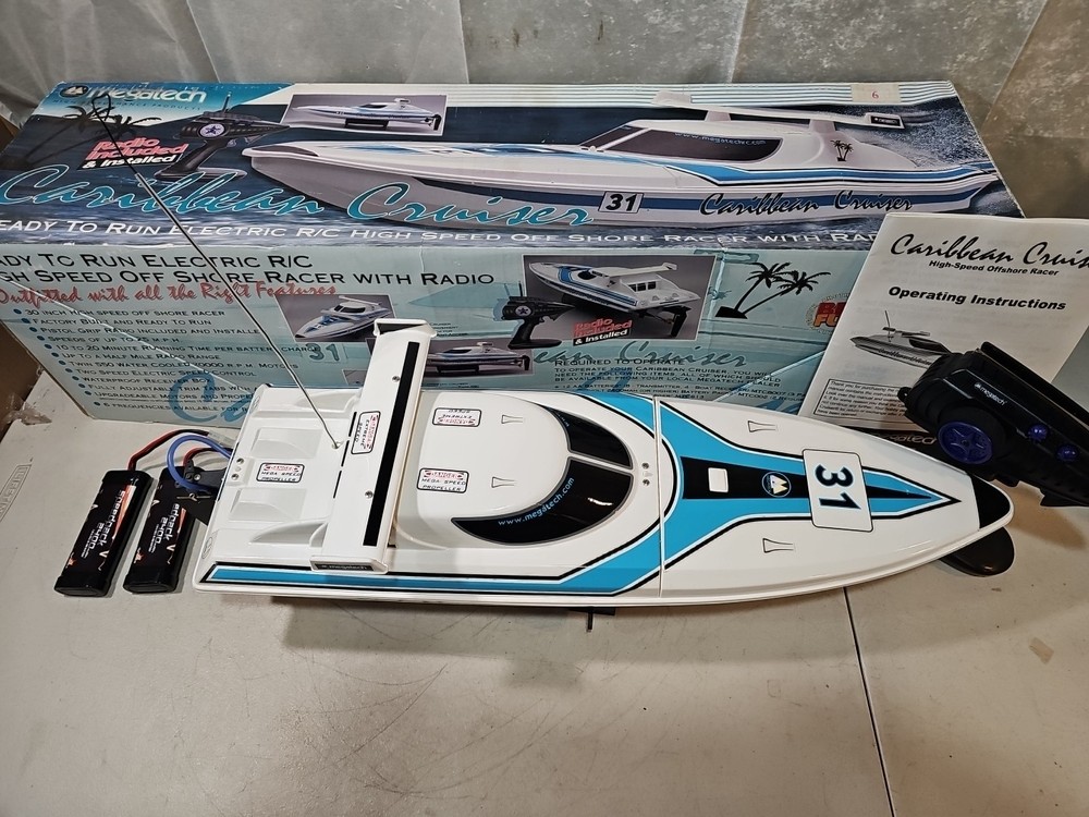 Megatech Caribbean Cruiser Remote Control Boat W/Box-Battery & Controller TESTED