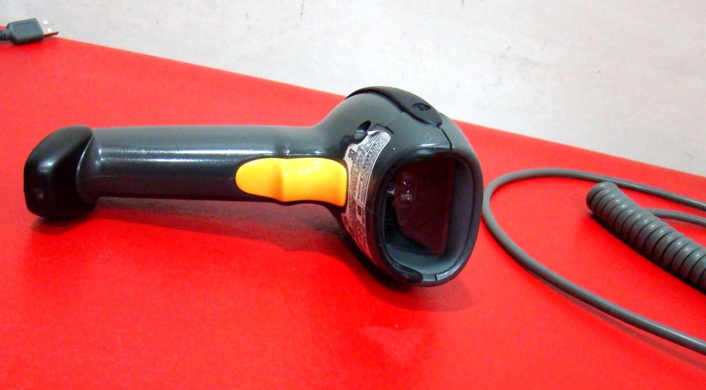 Motorola DS4208-SR00007WR Handheld USB Barcode Scanner with USB Cable