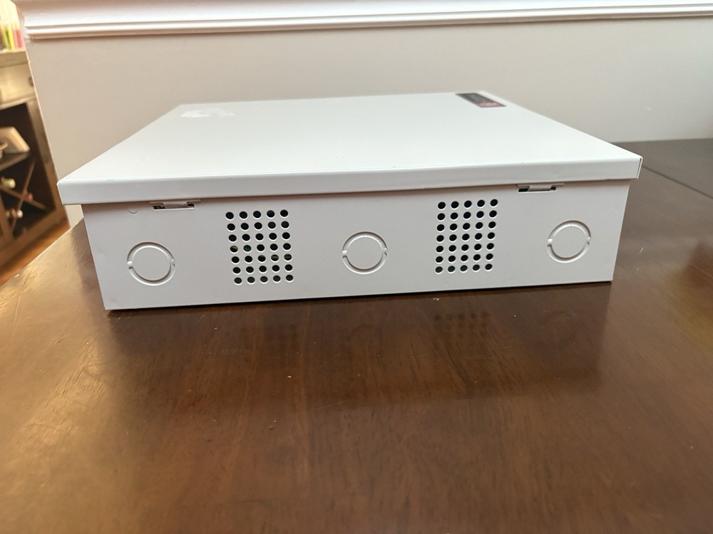 Altronix Sav182D -DC CCTV Power Supply Box Only