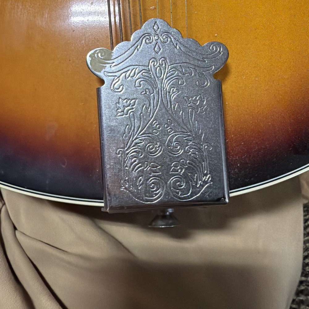 Rogue RM-100A Mandolin Sunburst A-Style 8 String Late 2000s