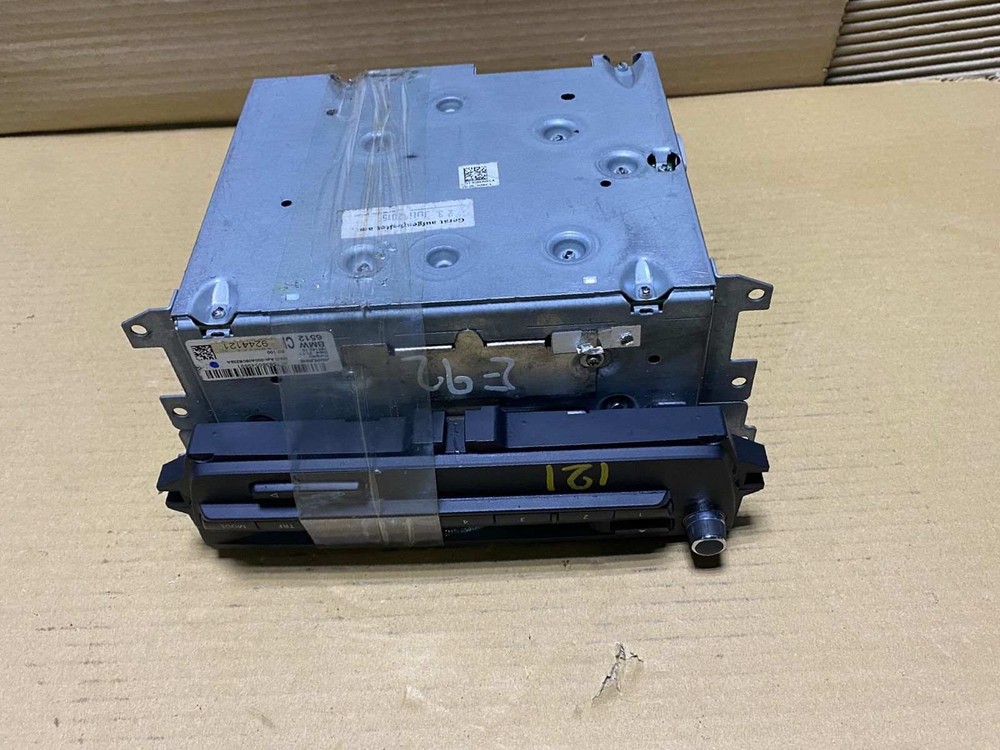 2010-2015 BMW X1 Cic Navigation Head Unit 9244121 E82 E84 E88 E90 E91 E92
