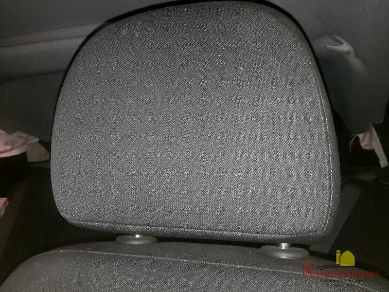 2020 Chevy Malibu Driver Front Headrest Only Black Cloth