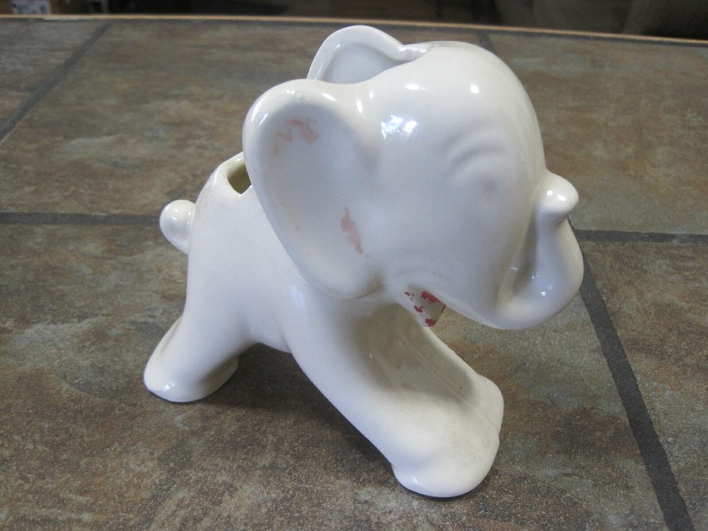 HULL ~ STRETCH POTTERY ELEPHANT ~ NOVELTY PLANTER ~ VINTAGE ~ VGUC