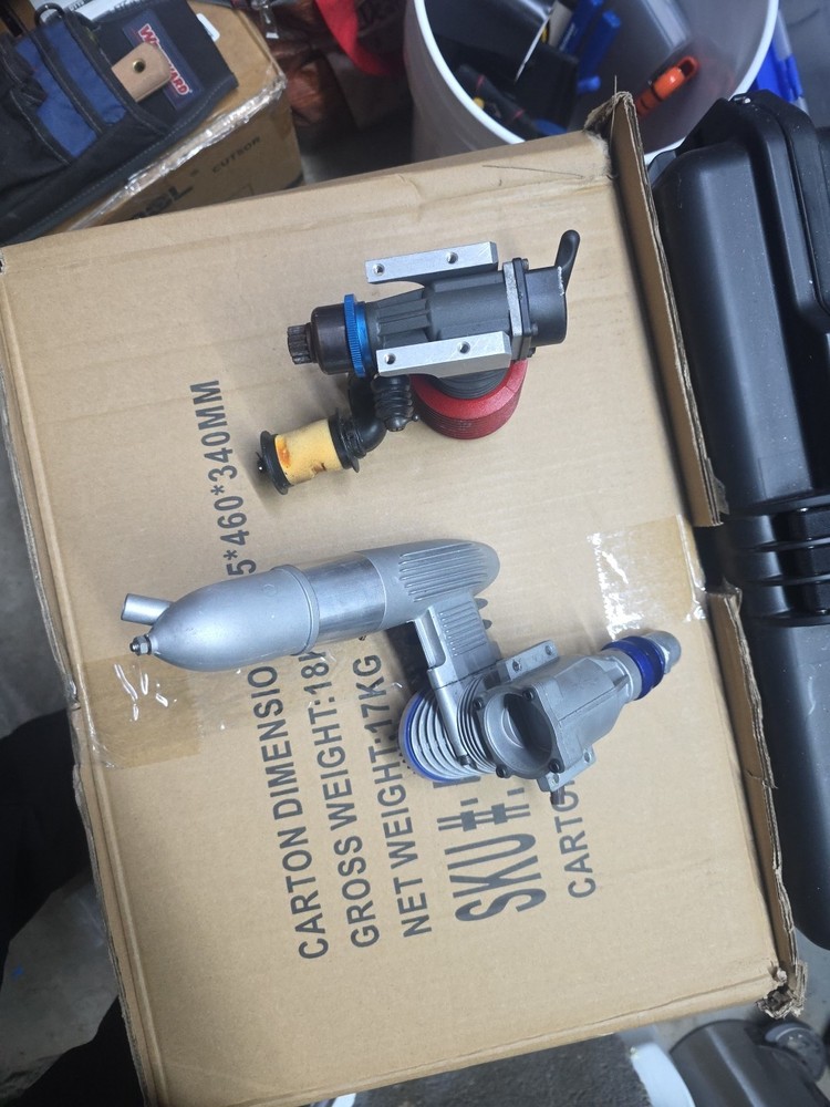 Dynamite .28 (Used)+ Evolution .91 Airplane Engine (Unused)