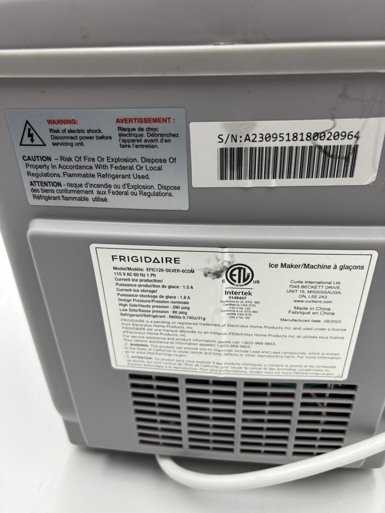 Frigidaire 26 lb Retro Bullet Ice Maker, Silver, EFIC128