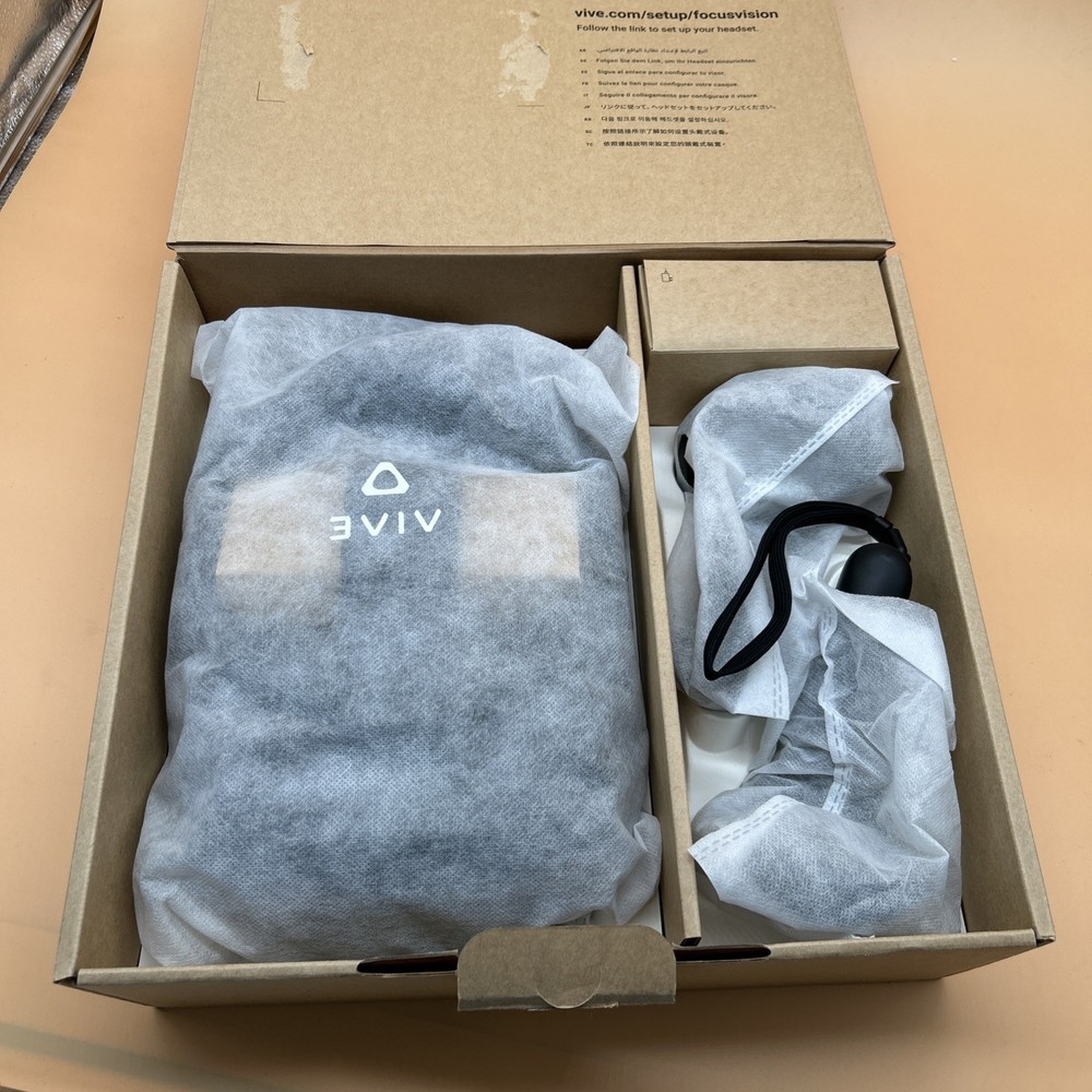 HTC Vive Focus Vision Mixed Reality and PC VR Headset + Controllers