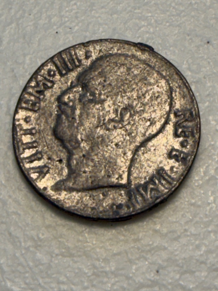 Italy novelty coin with same head on both sides