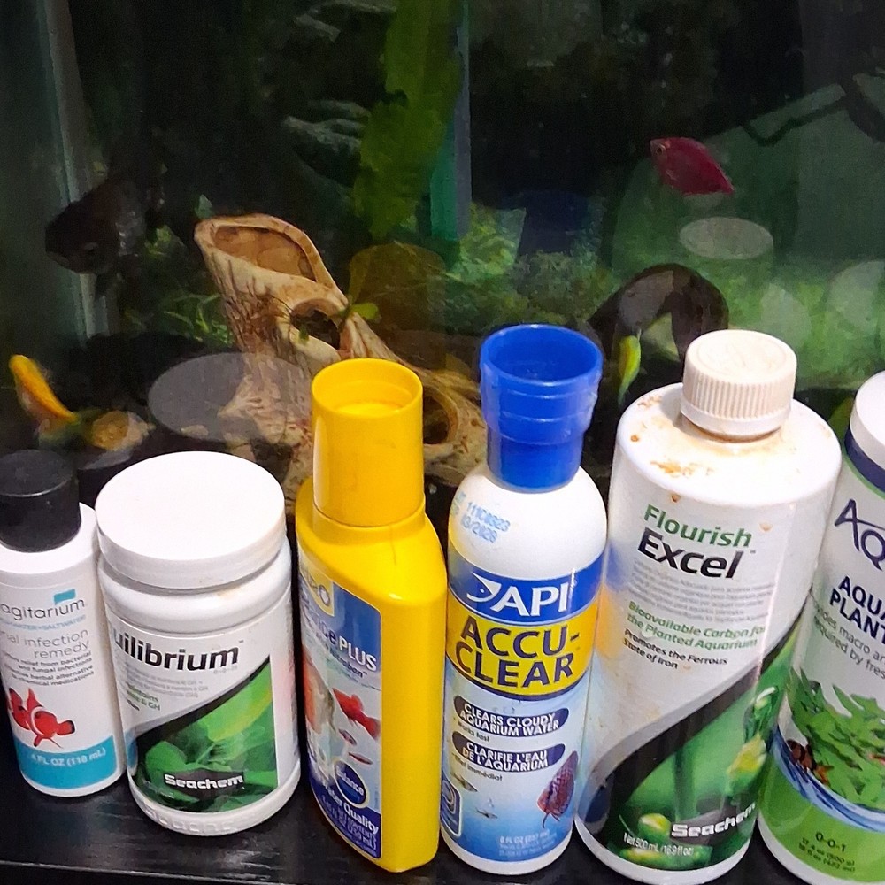 Aquarium Chemicals Essentials Bundle.