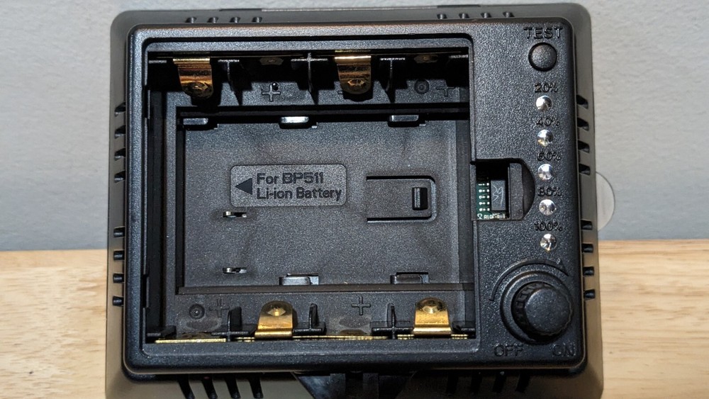 Padcaster Xp-38 Led Video Light Variable Brightness Daylight Balanced Tested