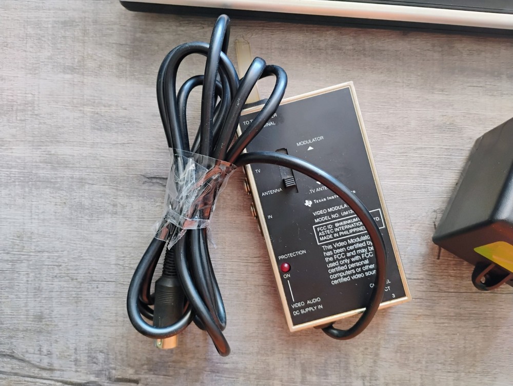 Vtg Texas Instruments TI-99/4A Home Computer Untested Power Supply RF Regulator