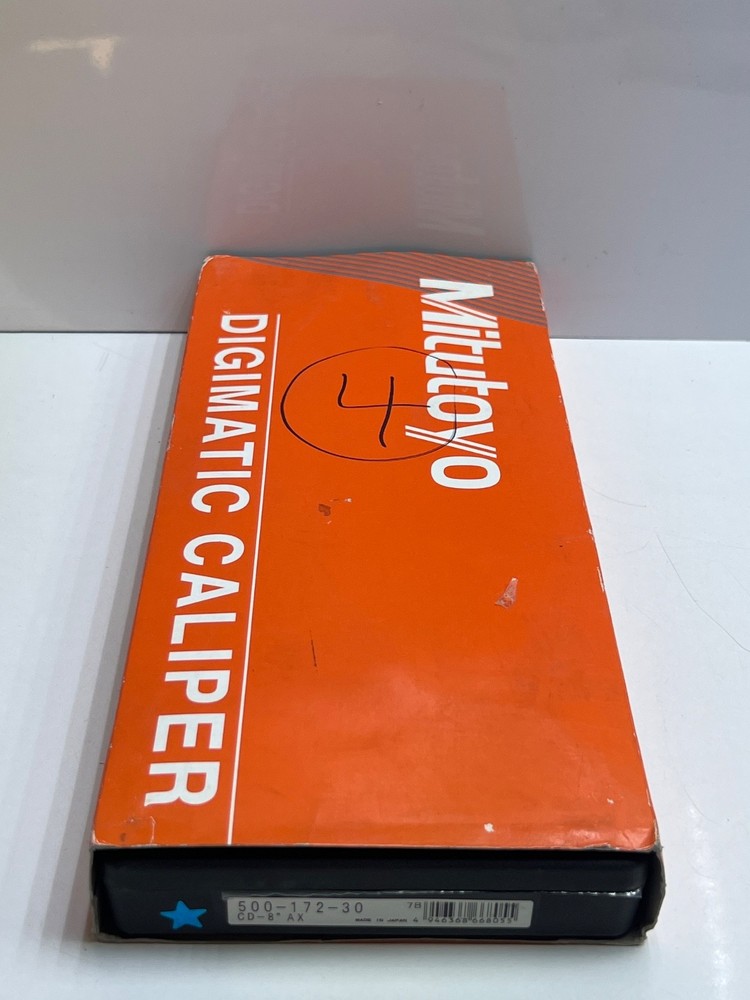 Mitutoyo 500-172-30 CD-8 AX DIgimatic Caliper