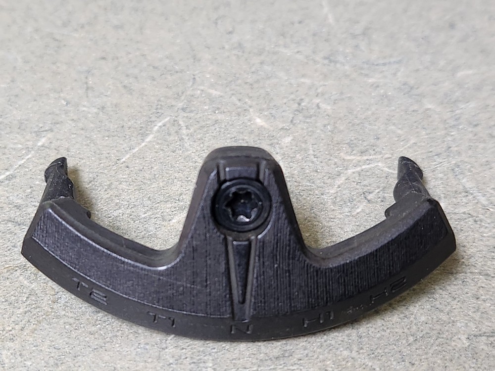 Titelist TSR3 Weight Cavity selector