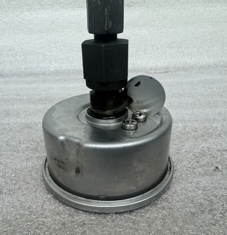 WIKA glycerin devoresion manometer 3.6