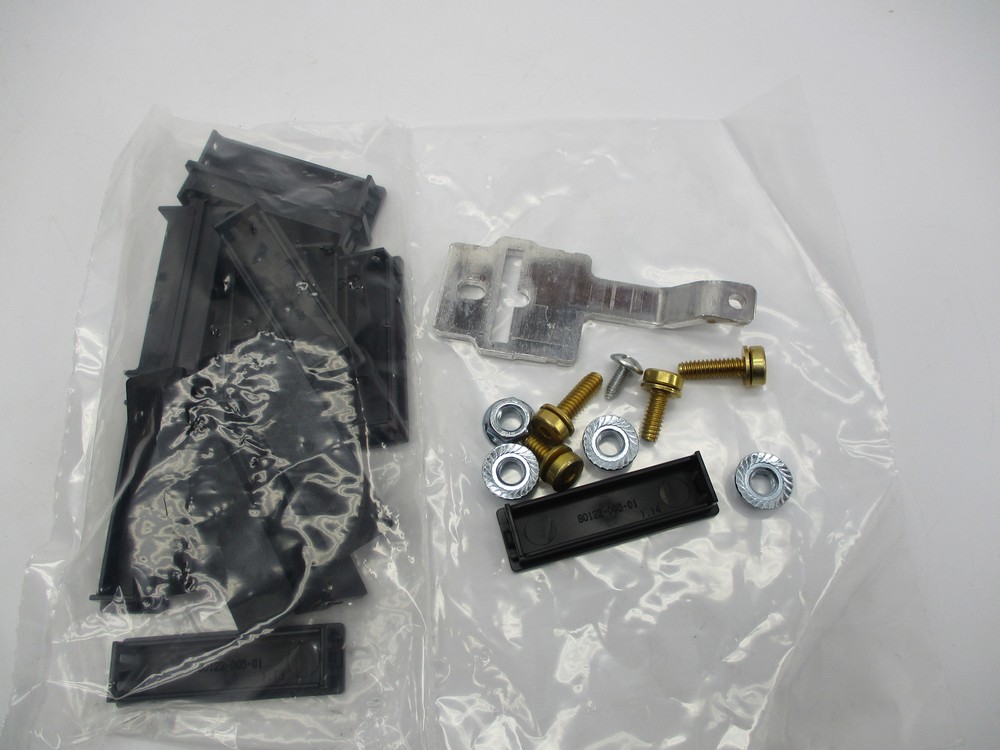 SQUARE D 80122-005-01 FILLER PLATE W/HARDWARE NSNP