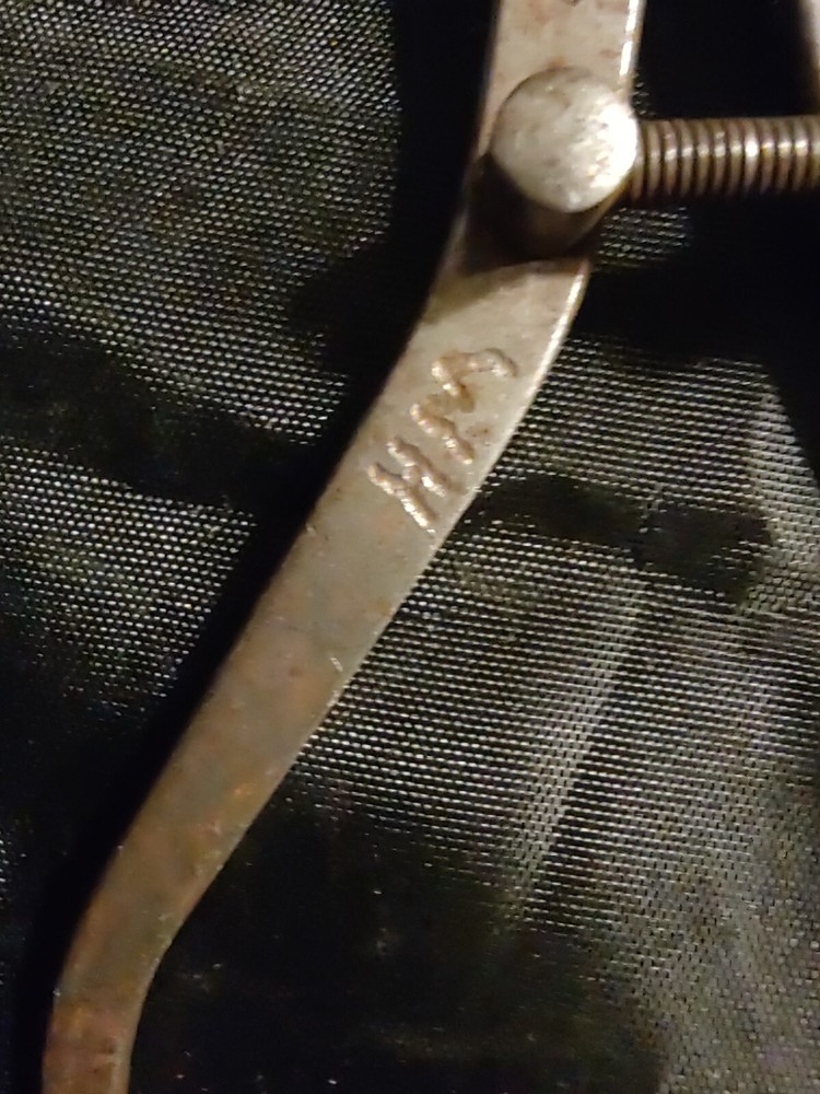 VINTAGE CRAFTSMAN 6" FLAT LEG SPRING JOINT OUTSIDE CALIPER
