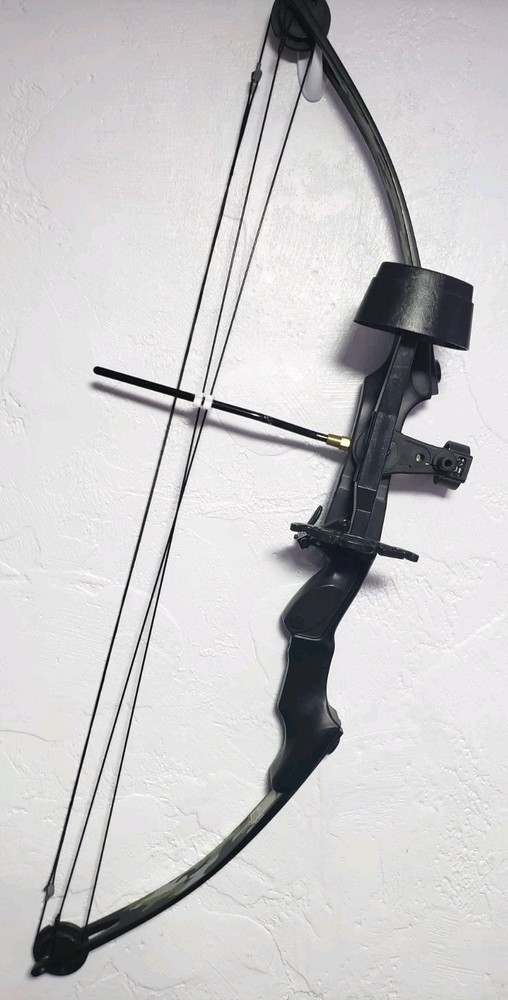 Robin Hood Compound Bow and Archery Target